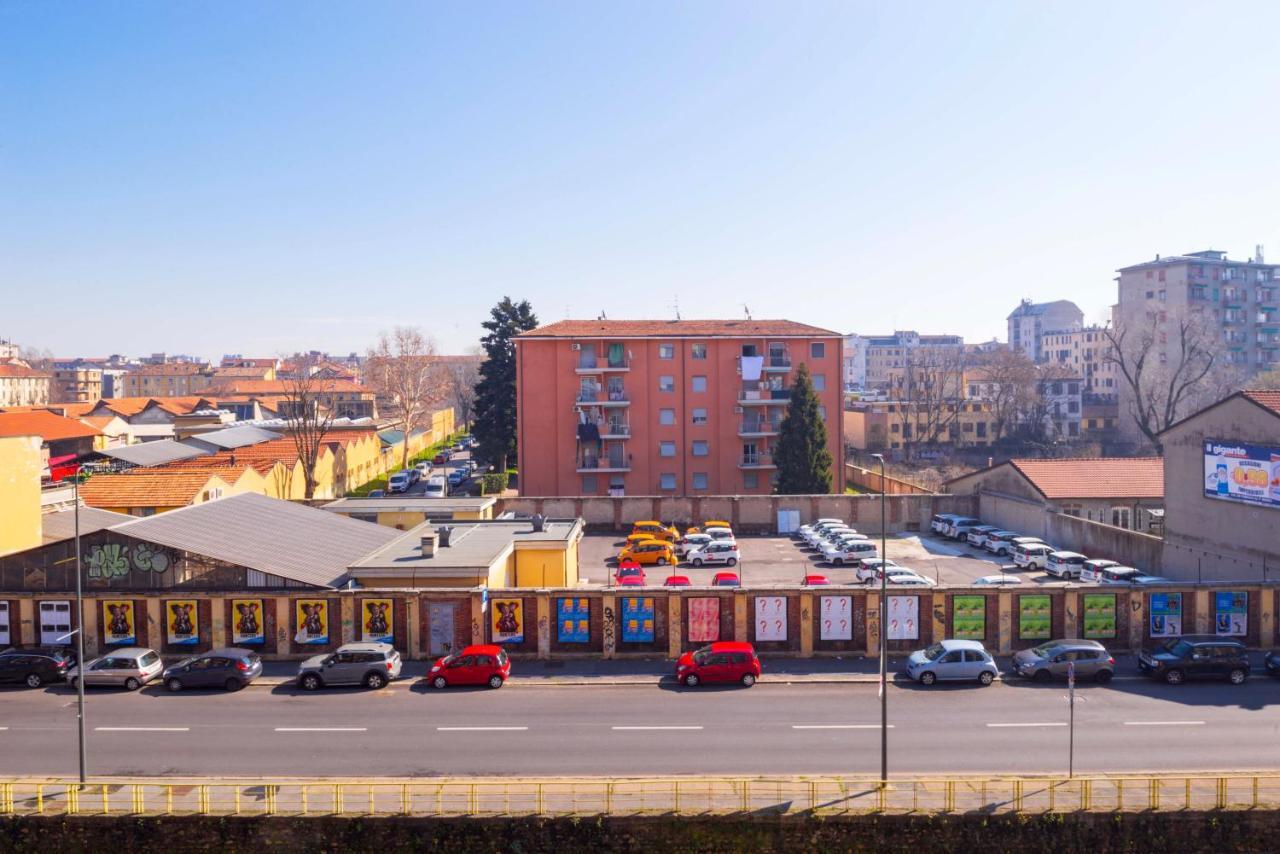 Апартаменти Luvi - Alzaia Naviglio Pavese Мілан Екстер'єр фото